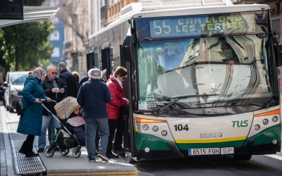 Un autobús de la TUS/ Roger Benet